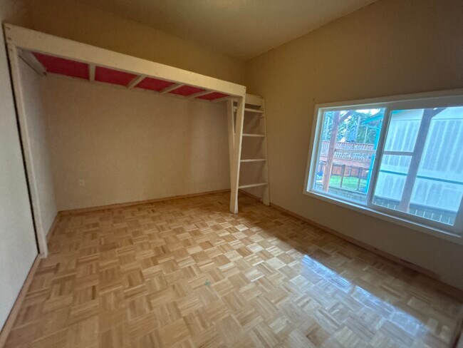 Building Photo - 13459 Eldridge Pl NW