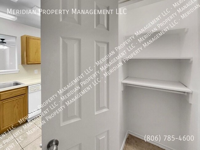 Building Photo - 531 N. Clinton-