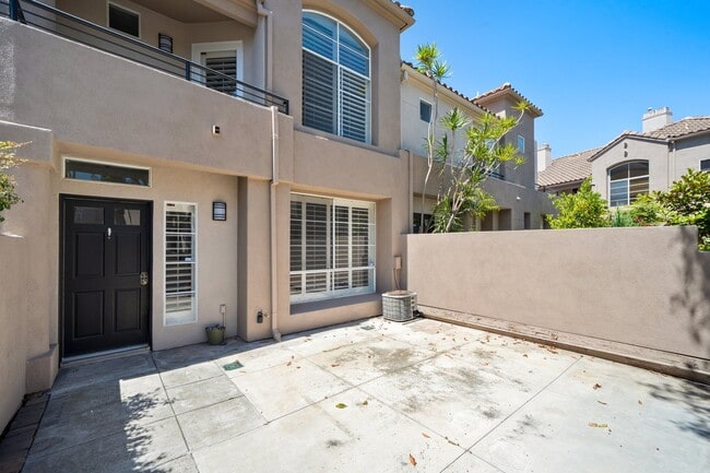 Building Photo - 7 Windchime