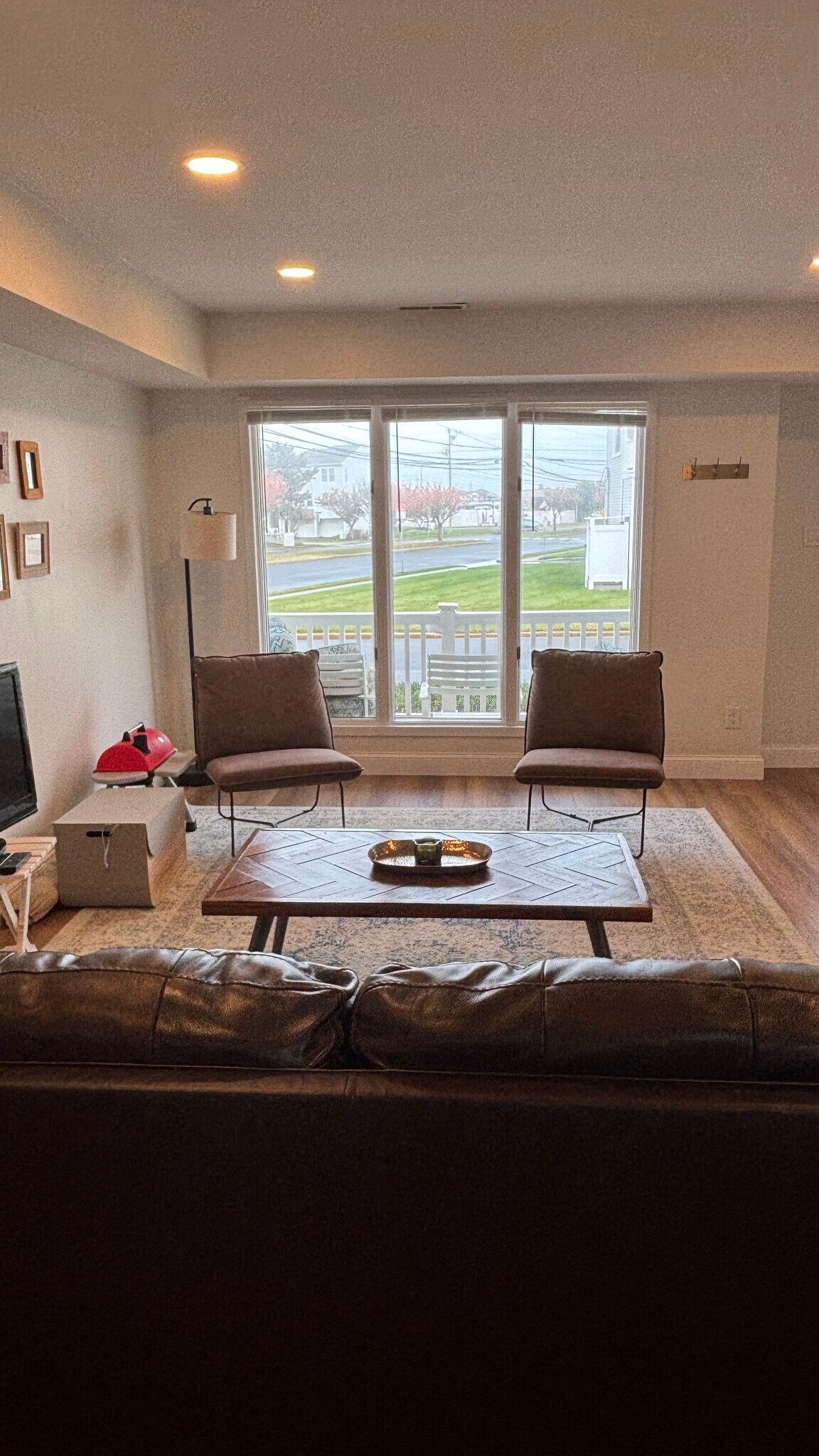 Building Photo - 4000 Bayshore Ave