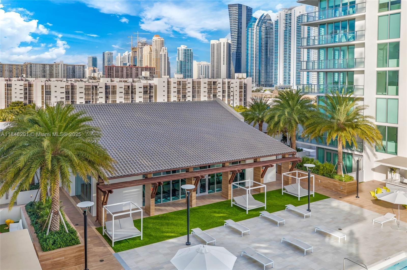 Building Photo - 300 Sunny Isles Blvd