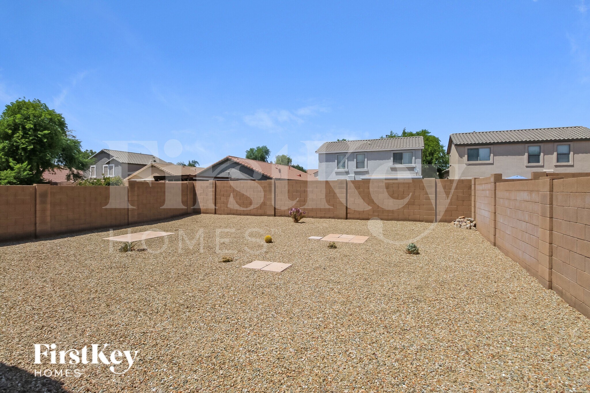 Building Photo - 1742 E Leslie Ave