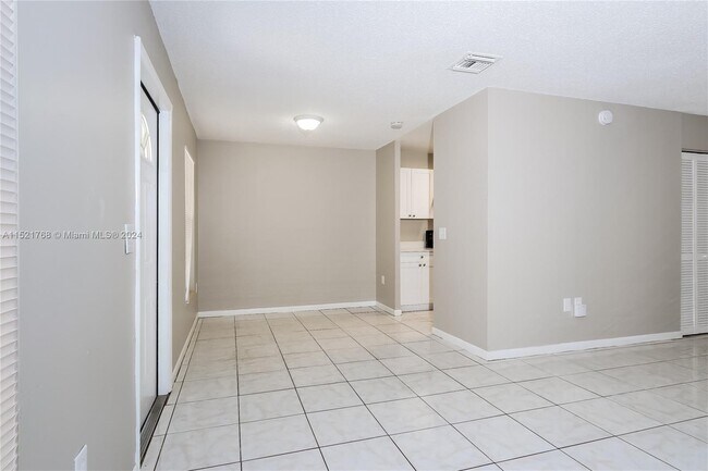 Building Photo - 5813 S 38th St