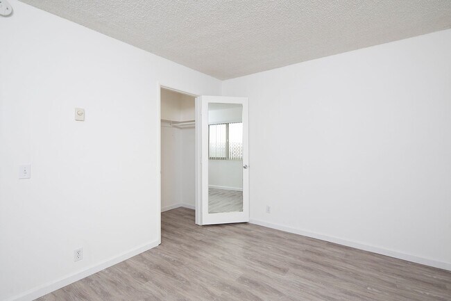 Building Photo - *OPEN HOUSE: 6/21 10-11AM* La Jolla 2BR wi...