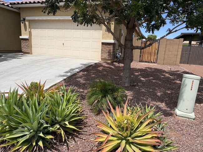Building Photo - Spacious 4BD/2BA in Verrado