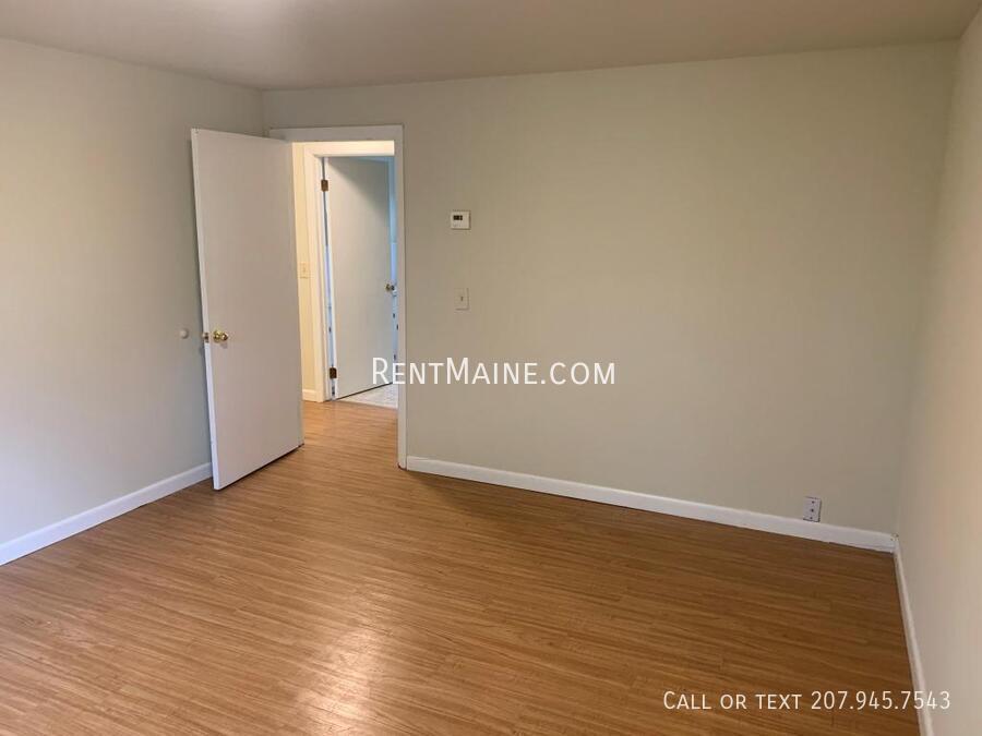 Building Photo - 35 Yale St