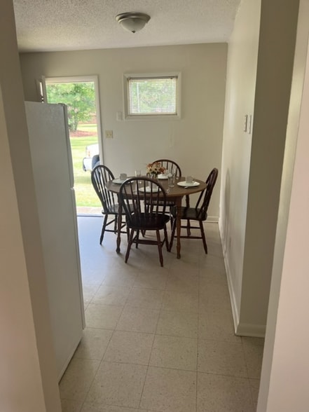 Building Photo - 369 Crabapple Cir