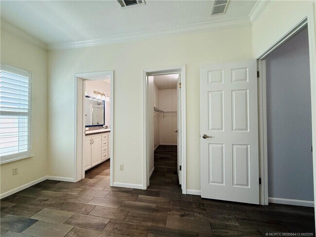 Building Photo - 35 NE Nautical Dr