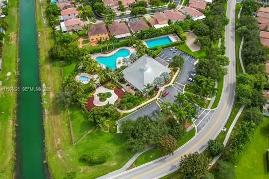 Building Photo - 4127 NE 30th St