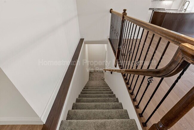 Building Photo - 521 Upper Ridgepointe Ct