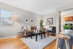 Building Photo - Coves at Columbus on Arborwood Drive