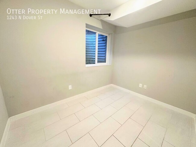 Building Photo - Modern 3BR/2.5BA Home with Balcony Terrace...