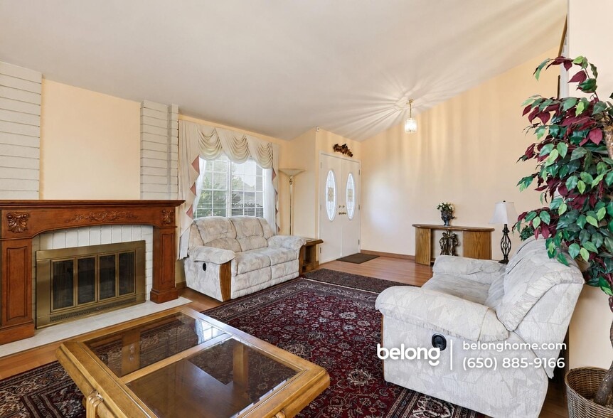 Building Photo - 394 Curie Dr
