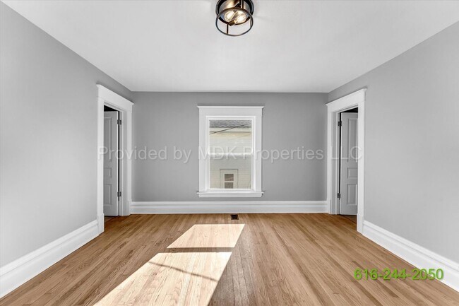 Building Photo - STUNNING REMODEL!!! Extremely Spacious 3 Bedroom (Extra Room) Home!! SECTION 8 APPROVED! (Handica...