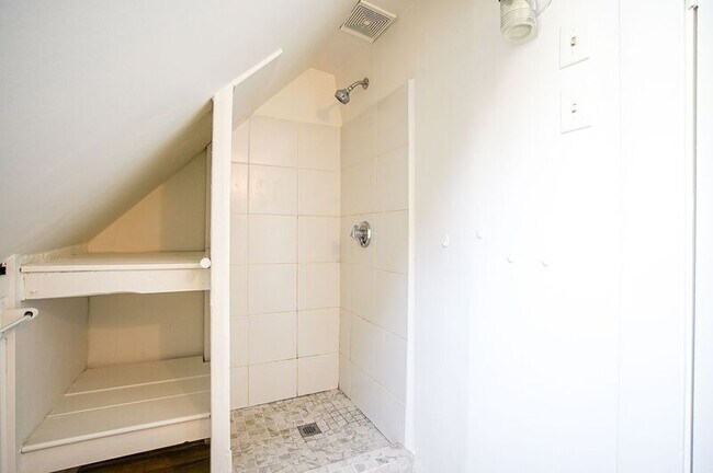 Building Photo - 83-85-85 Wilmont St