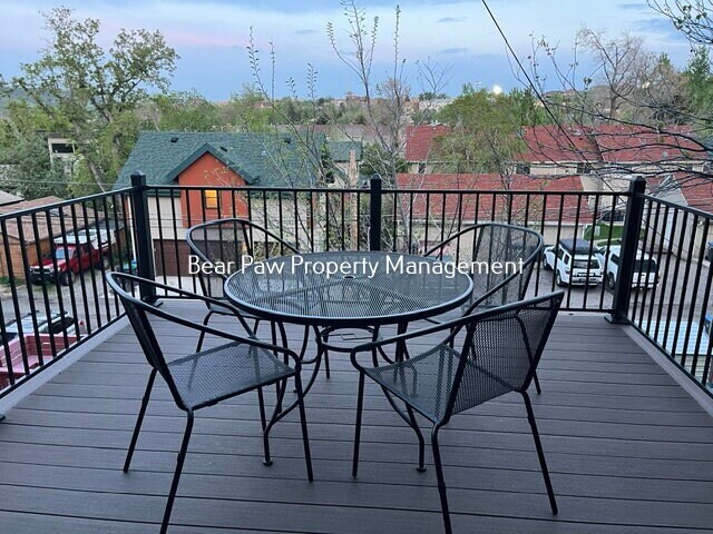 Building Photo - "Charming 4-Bed Townhouse in Golden, CO "