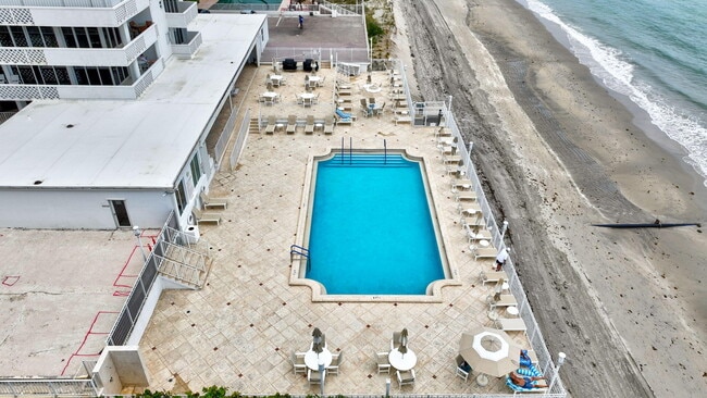 Building Photo - 1200 S Ocean Blvd