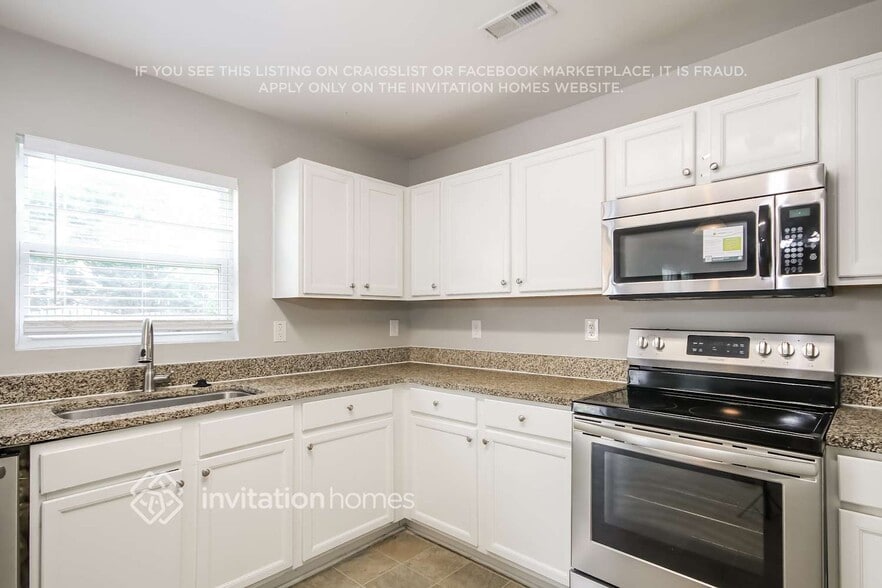 Building Photo - 5309 Valcourt Rd