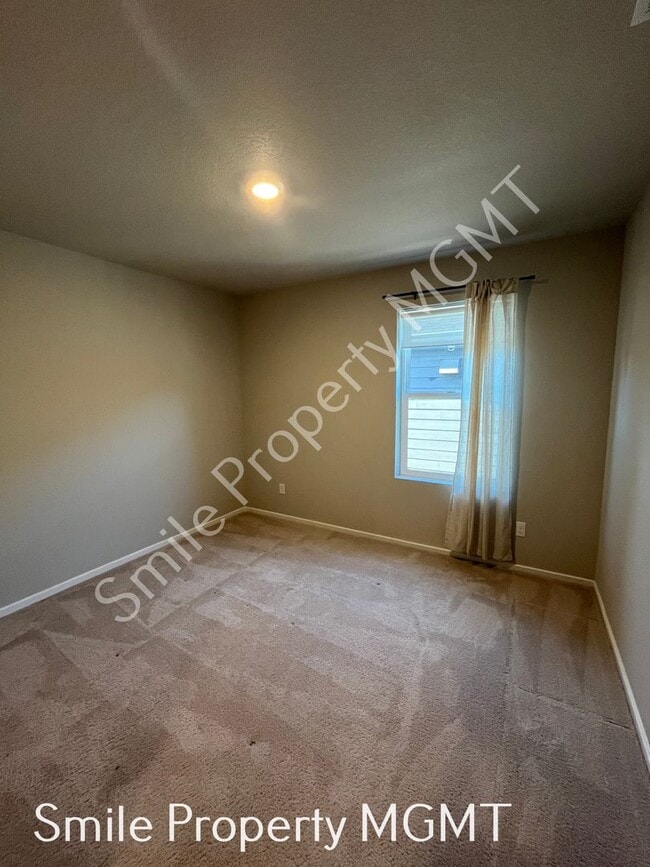 Building Photo - 14611 SW 78th Ave