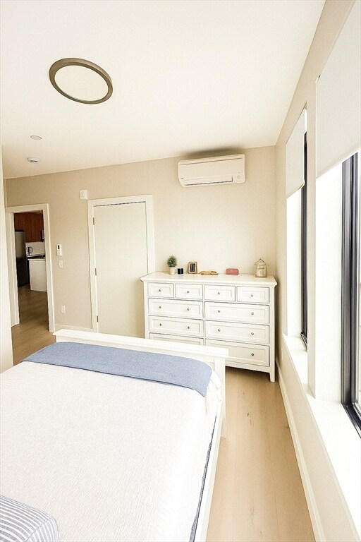 Building Photo - 400 W Broadway