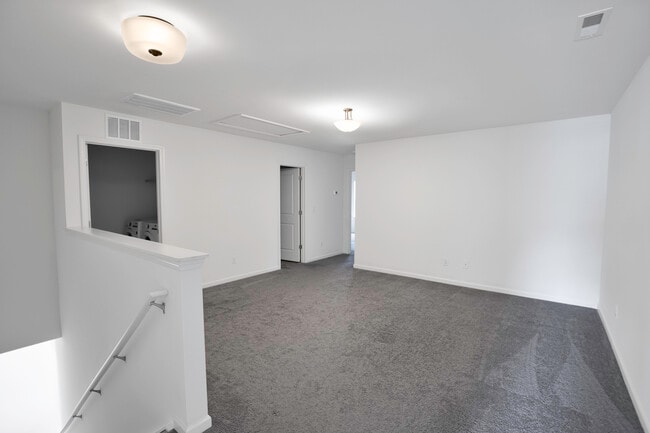 Building Photo - 7446 Hartsfield Dr