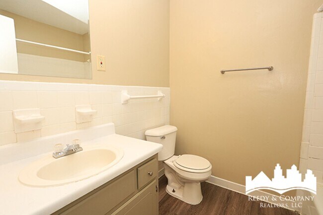 Building Photo - 5104 Corkwood Dr