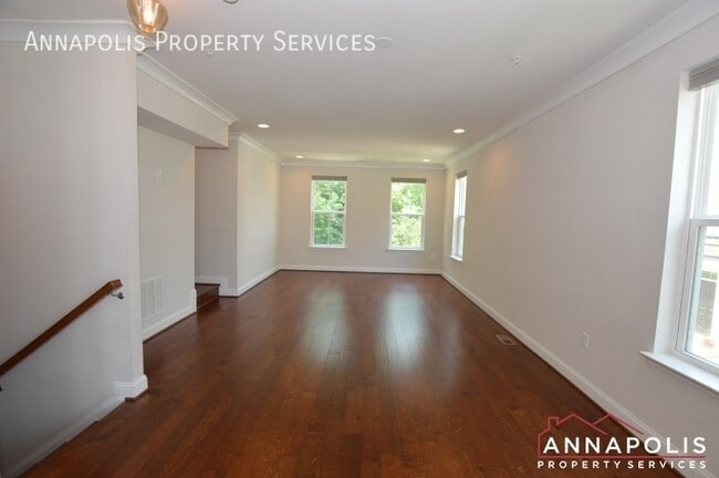 Building Photo - 114 Waterline Ct