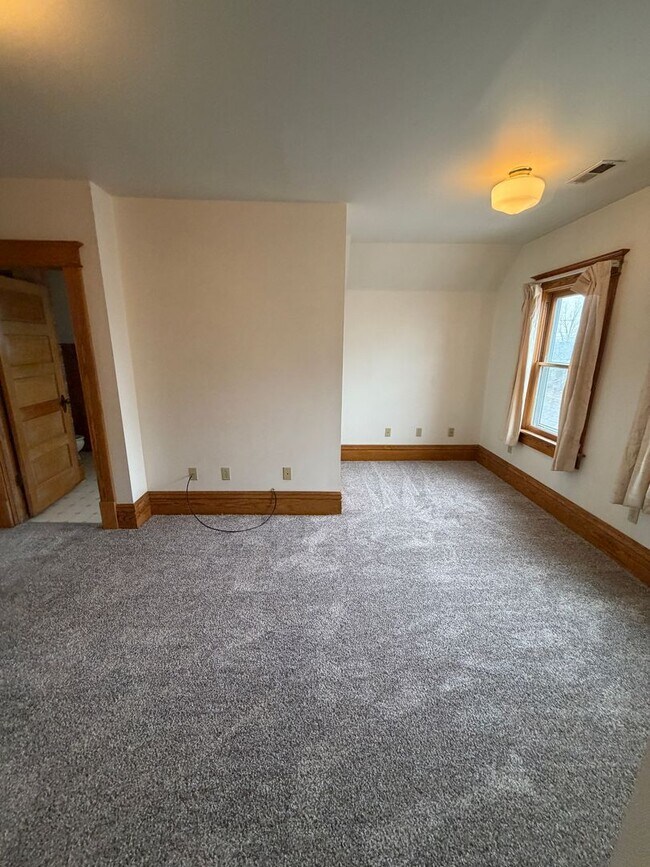 Building Photo - 800 S 9th St