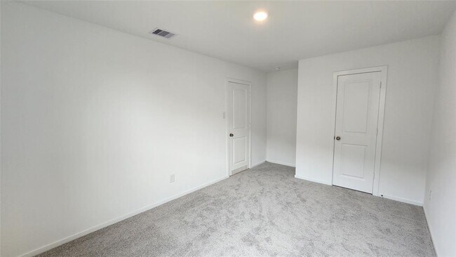 Building Photo - 29015 Rustic Windmill Wy