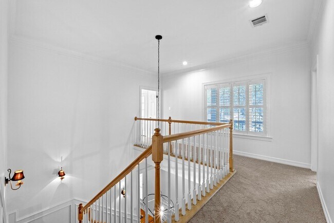 Building Photo - 5305 Cuesta Verde