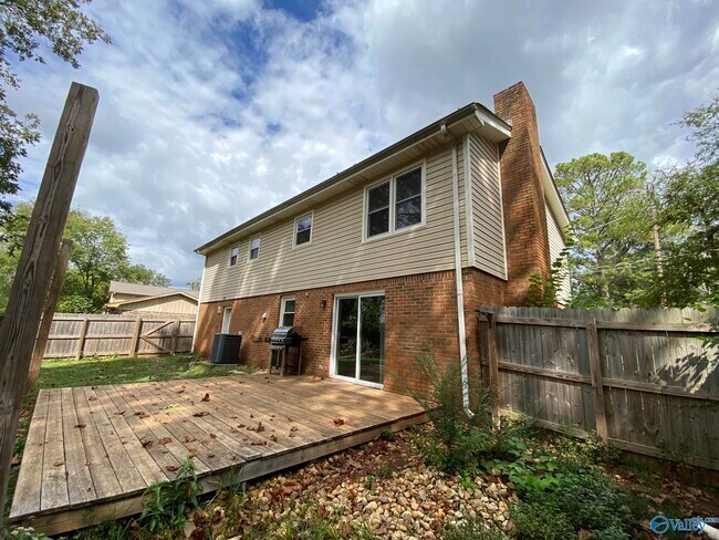 Building Photo - 12122 Chicamauga Trail SE