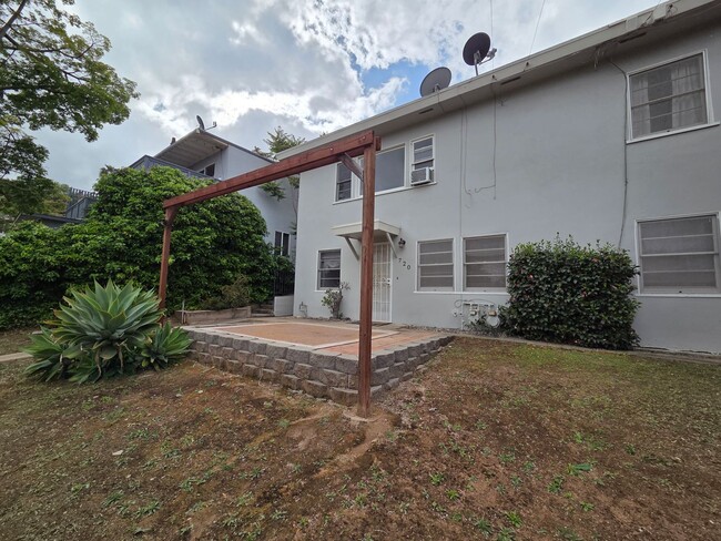 Building Photo - Charming 1-Bedroom Retreat!