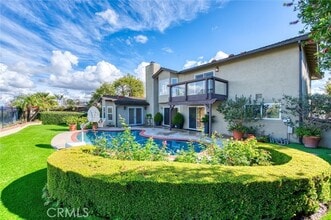 Building Photo - 2641 Alta Vista Dr