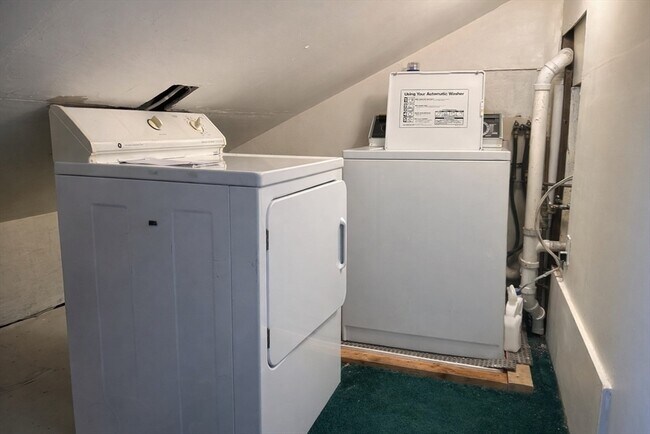 Building Photo - 55 Clarendon St