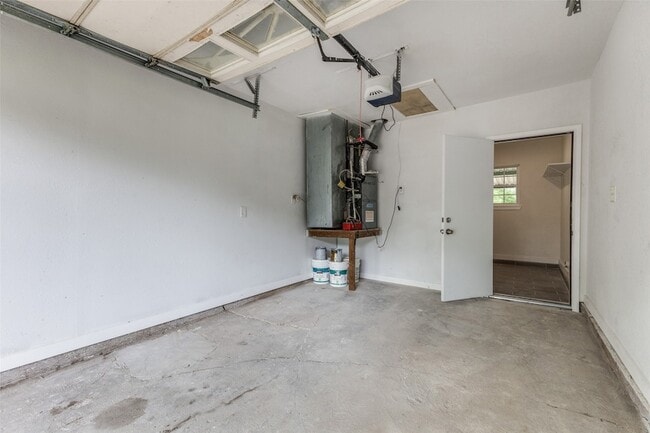 Building Photo - 2908 Scottsbluff Dr