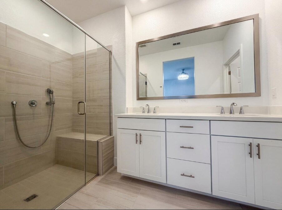 Building Photo - 914 Lucent St