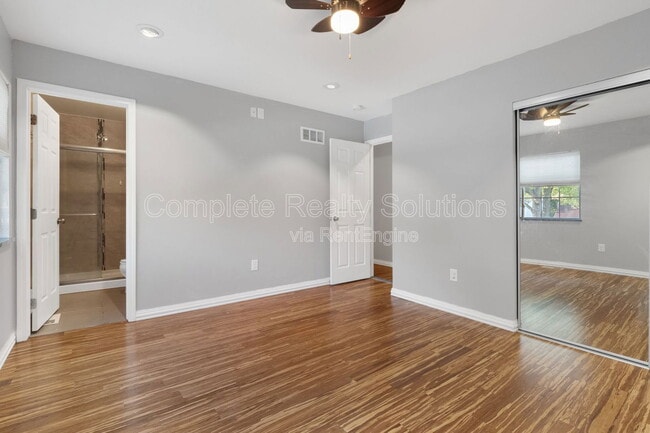 Building Photo - 5339 Vine Ave