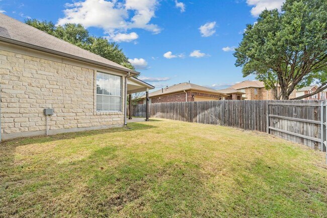 Building Photo - 1600 Viki Lynn Ct