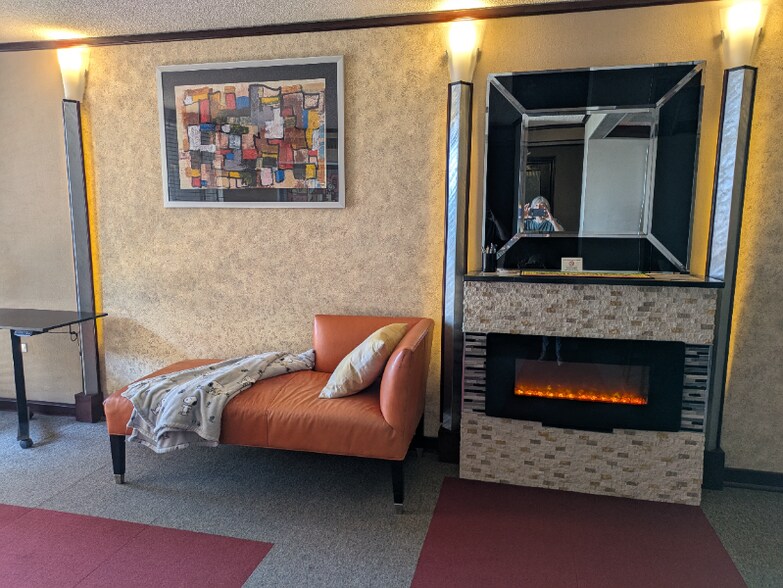 Building Photo - 1020 15th St