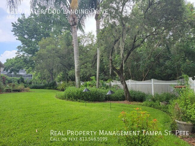 Building Photo - ***LUXURY LUTZ HOME