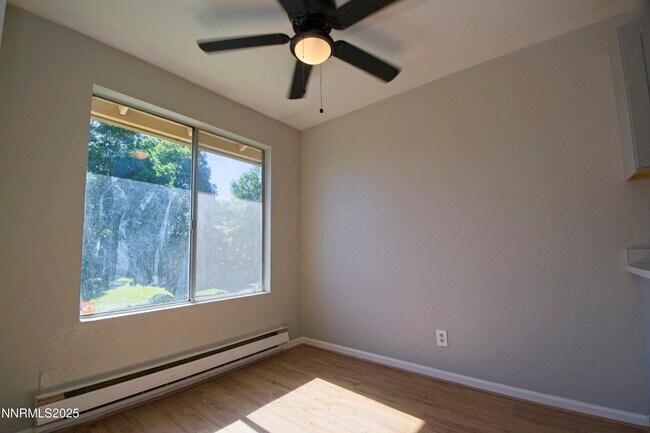 Building Photo - 3949 Clear Acre Ln