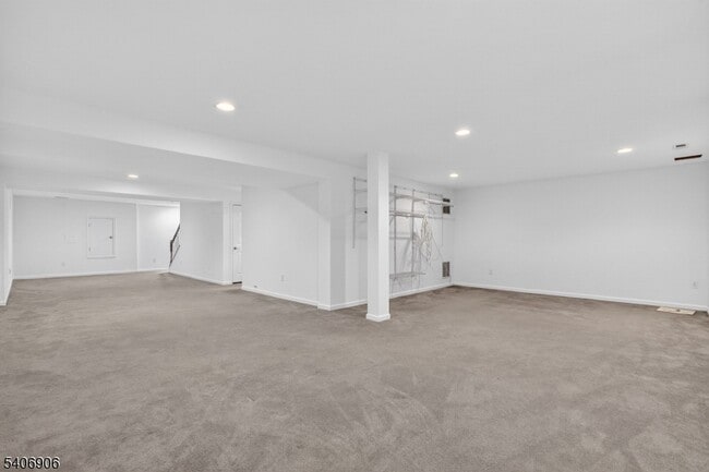 Building Photo - 3 Weber Ave