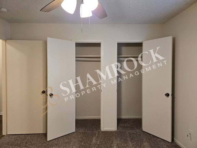 Building Photo - 3/2 Duplex in Waco ISD!