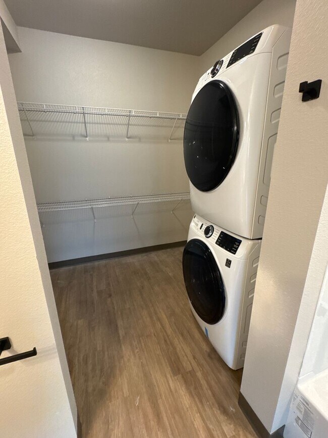Building Photo - Beautiful, Brand New Studio Near CSU!