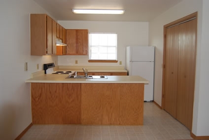 Kitchen - Cedar Avenue Apartments