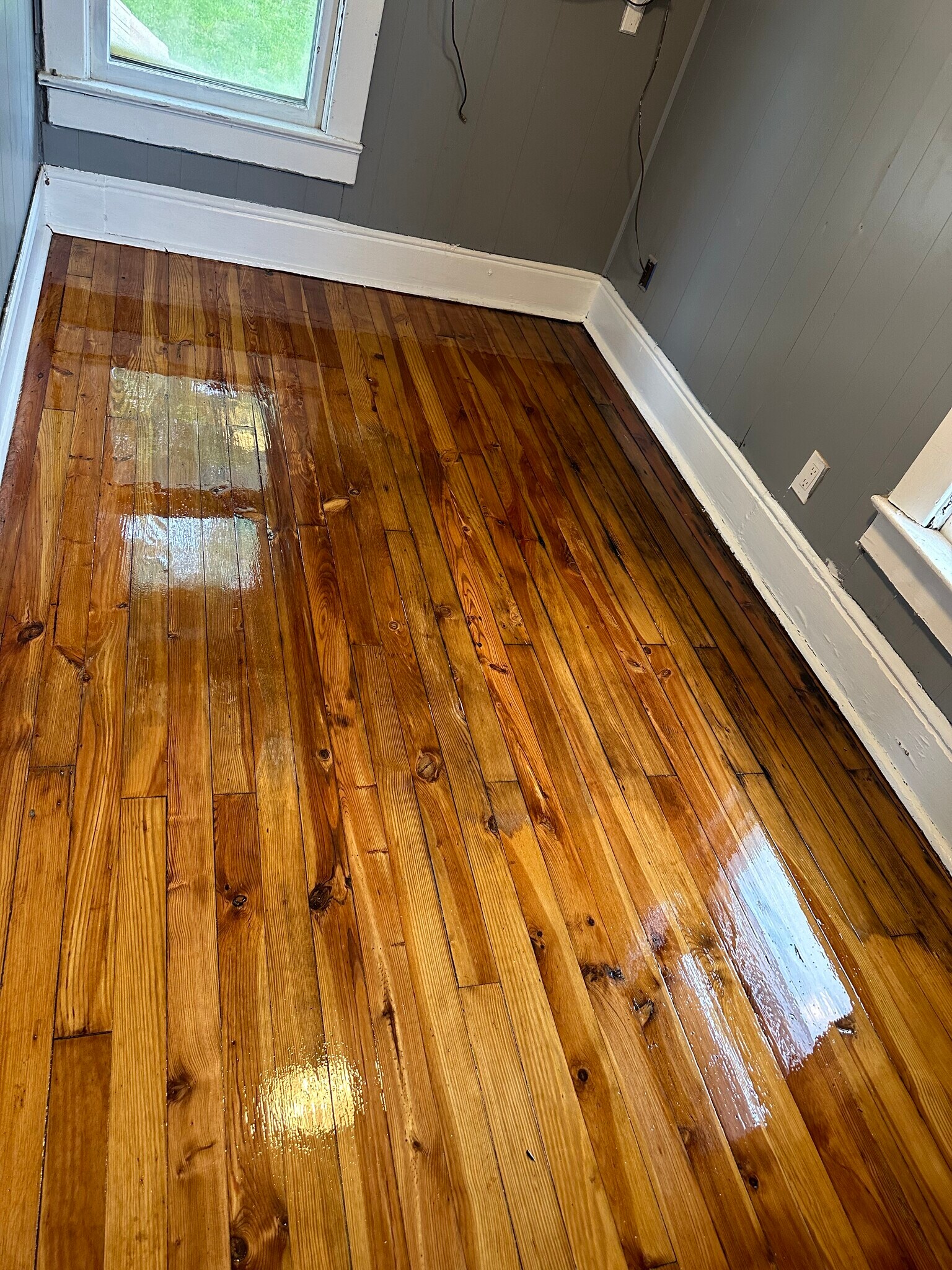 Building Photo - 1127 Wallis Ave