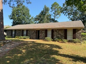 Building Photo - 3019 Magnolia Pl