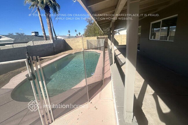 Building Photo - 11012 N 47th Ave