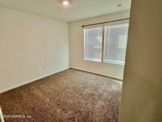 Building Photo - 12659 European Beech Rd