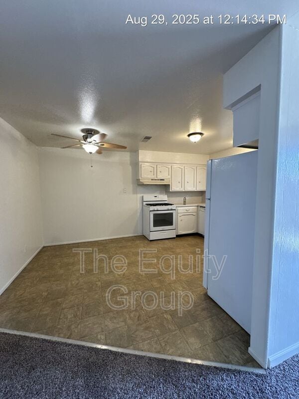 Building Photo - 1320 W Vassar Ave
